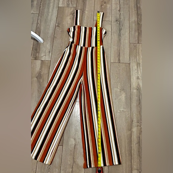 Urban Outfitters Delaney Jumpsuit size XS - Picture 2 of 13